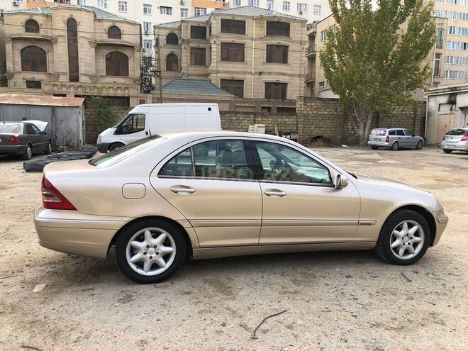 Mercedes C 240 2000, 190,000 km - 2.6 l - Bakı