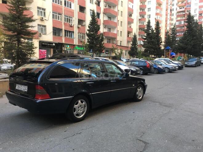 Mercedes C 220 2000, 339,000 km - 2.2 l - Bakı