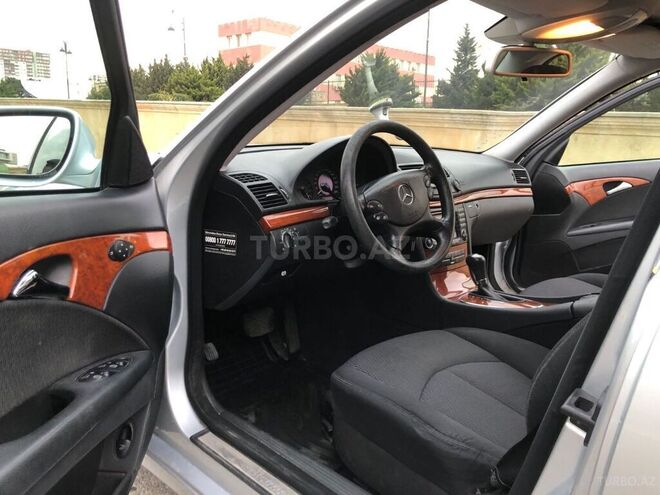 Mercedes E 220 2008, 244,000 km - 2.2 l - Bakı