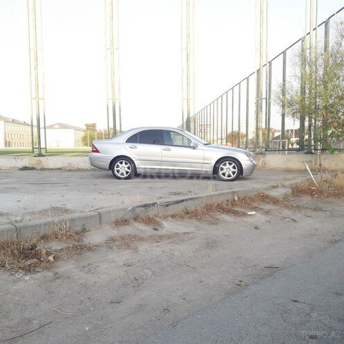 Mercedes C 240 2000, 328,100 km - 2.6 l - Bakı