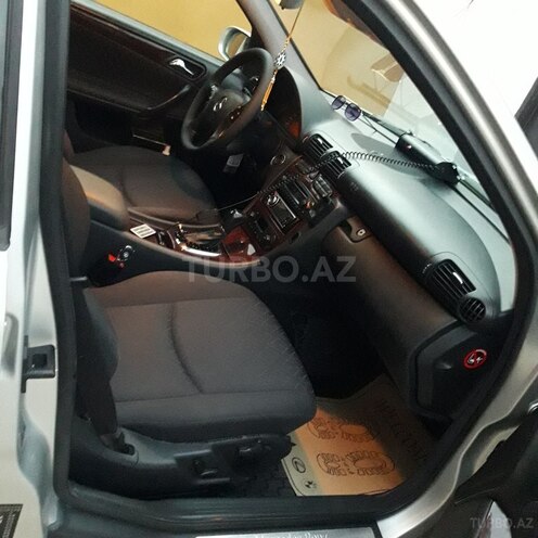 Mercedes C 240 2000, 328,100 km - 2.6 l - Bakı