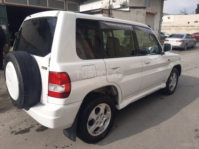 Mitsubishi Pajero io 2000, 196,000 km - 2.0 l - Bakı