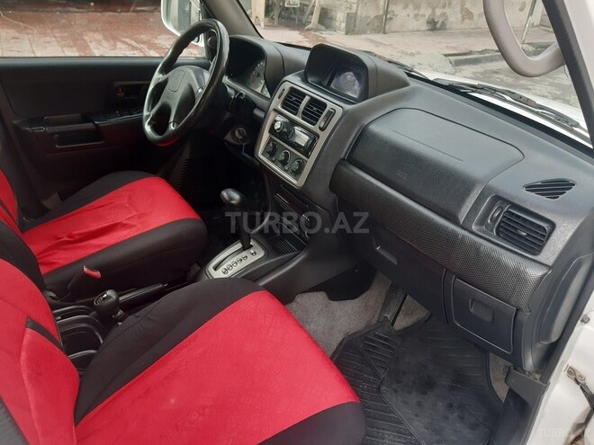 Mitsubishi Pajero io 2000, 196,000 km - 2.0 l - Bakı