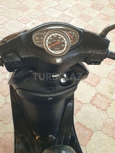 Honda  2016, 8,800 km - 1.1 l - Bakı