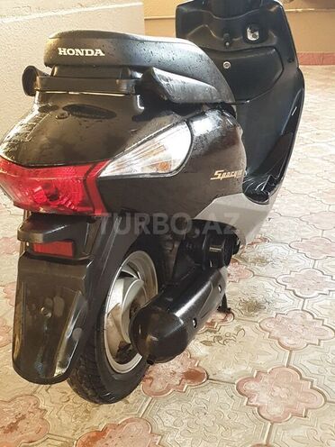 Honda  2016, 8,800 km - 1.1 l - Bakı