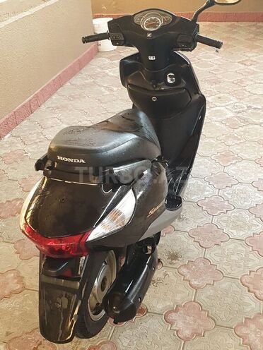 Honda  2016, 8,800 km - 1.1 l - Bakı