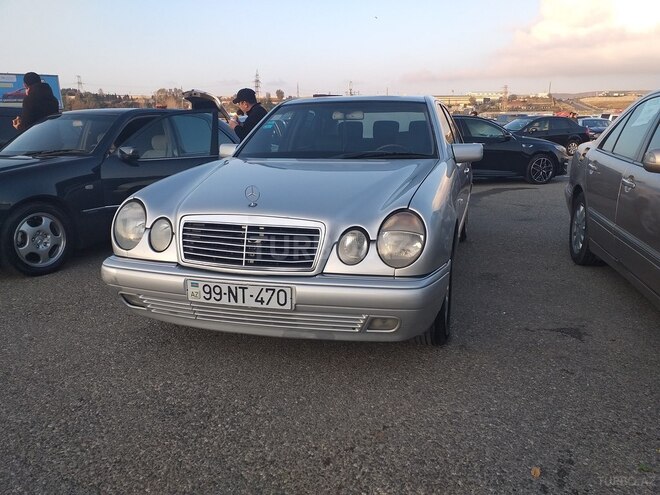 Mercedes E 240 1998, 260,000 km - 2.4 l - Bakı