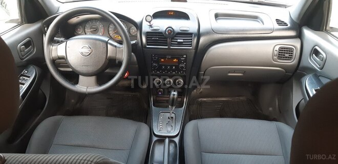 Nissan Sunny 2010, 214,000 km - 1.6 l - Bakı