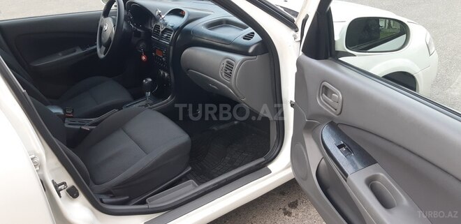 Nissan Sunny 2010, 214,000 km - 1.6 l - Bakı