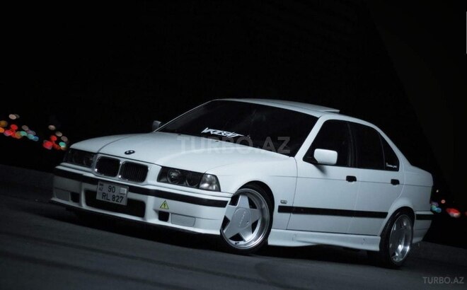 BMW 328 1998, 225,000 km - 2.8 l - Bakı