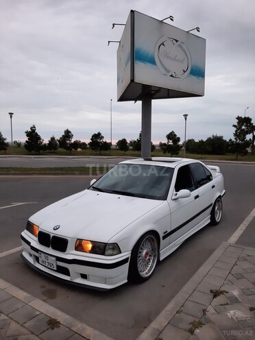 BMW 328 1998, 225,000 km - 2.8 l - Bakı