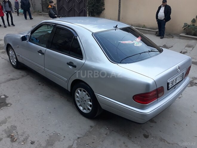 Mercedes E 200 1997, 489,724 km - 2.0 l - Bakı