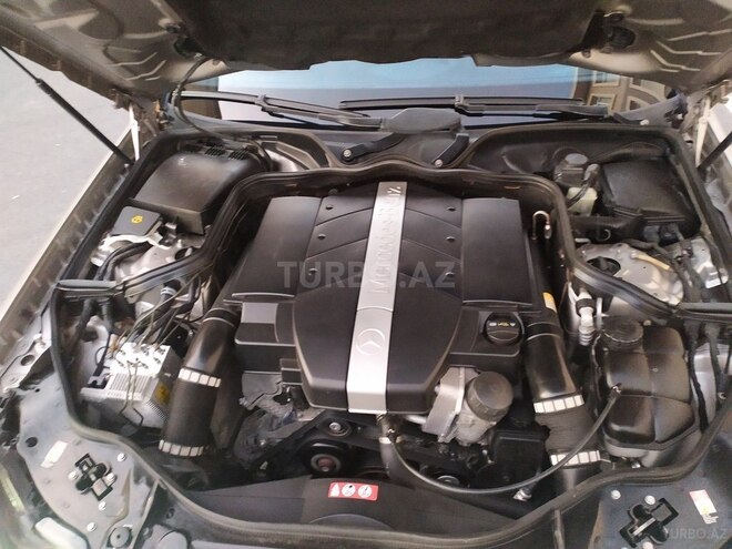 Mercedes E 240 2004, 240,000 km - 2.6 l - Zaqatala
