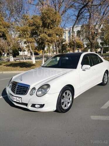 Mercedes E 220 2006, 423,000 km - 2.2 l - Naxçıvan