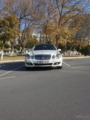Mercedes E 220 2006, 423,000 km - 2.2 l - Naxçıvan