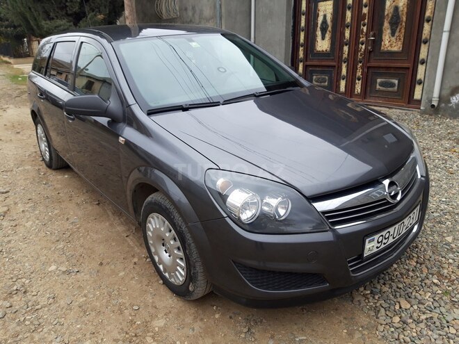 Opel Astra 2009, 167,000 km - 1.4 l - Gəncə
