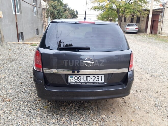 Opel Astra 2009, 167,000 km - 1.4 l - Gəncə