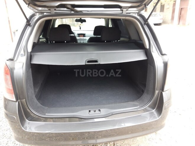 Opel Astra 2009, 167,000 km - 1.4 l - Gəncə