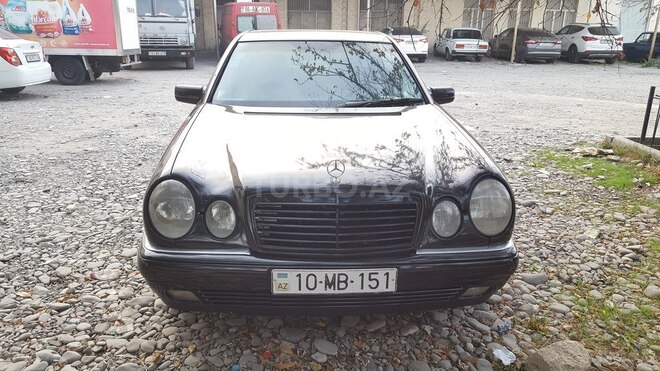 Mercedes E 220 1997, 23,588 km - 2.2 л - Ucar