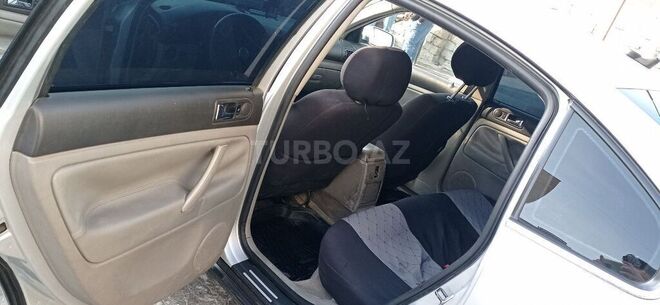 Volkswagen Passat 2003, 461,275 km - 1.8 l - Bakı