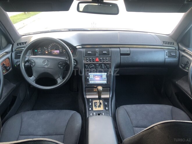Mercedes E 240 1998, 275,000 km - 2.4 l - Xırdalan