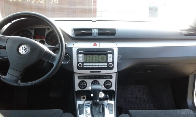 Volkswagen Passat 2009, 216,000 km - 2.0 л - Salyan