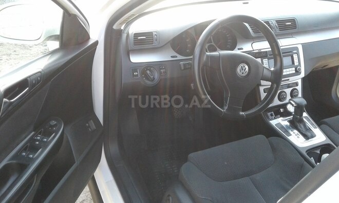 Volkswagen Passat 2009, 216,000 km - 2.0 л - Salyan