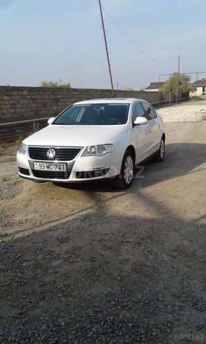 Volkswagen Passat 2009, 216,000 km - 2.0 л - Salyan