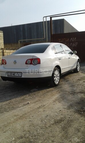 Volkswagen Passat 2009, 216,000 km - 2.0 л - Salyan