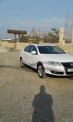 Volkswagen Passat 2009, 216,000 km - 2.0 л - Salyan