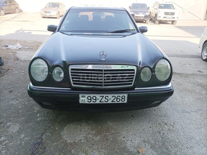 Mercedes E 240 1999, 396,000 km - 2.4 л - Bakı