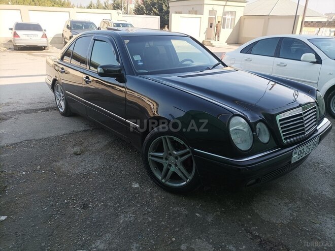 Mercedes E 240 1999, 396,000 km - 2.4 л - Bakı