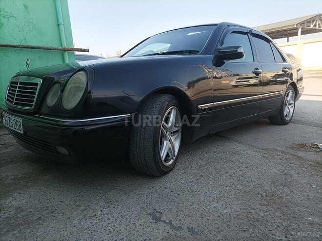 Mercedes E 240 1999, 396,000 km - 2.4 л - Bakı