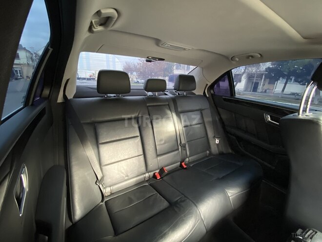 Mercedes E 220 2012, 244,637 km - 2.2 l - Bakı