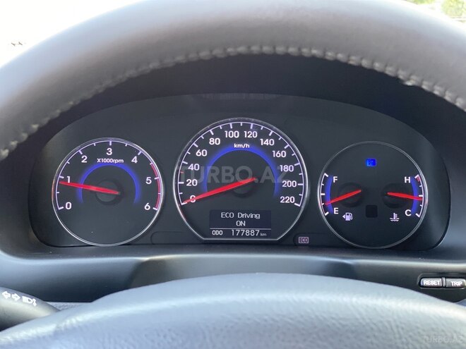 Hyundai Santa Fe 2010, 177,800 km - 2.2 l - Bakı