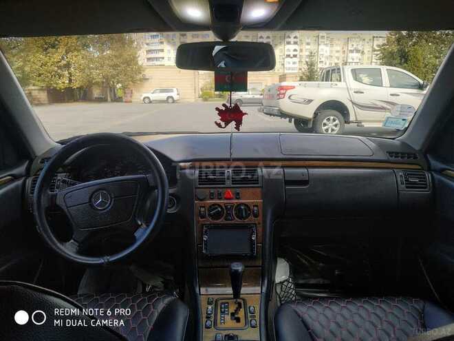 Mercedes E 200 1999, 427,000 km - 2.0 л - Bakı