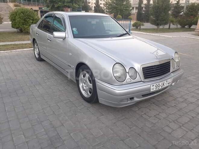 Mercedes E 200 1999, 427,000 km - 2.0 л - Bakı