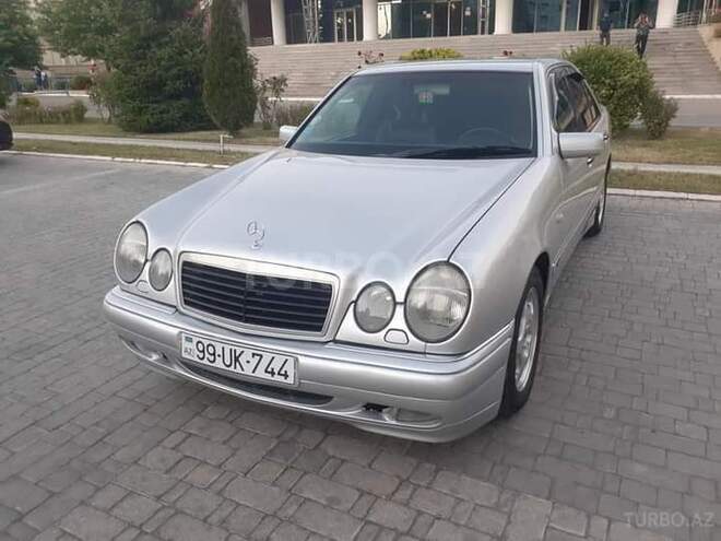 Mercedes E 200 1999, 427,000 km - 2.0 л - Bakı