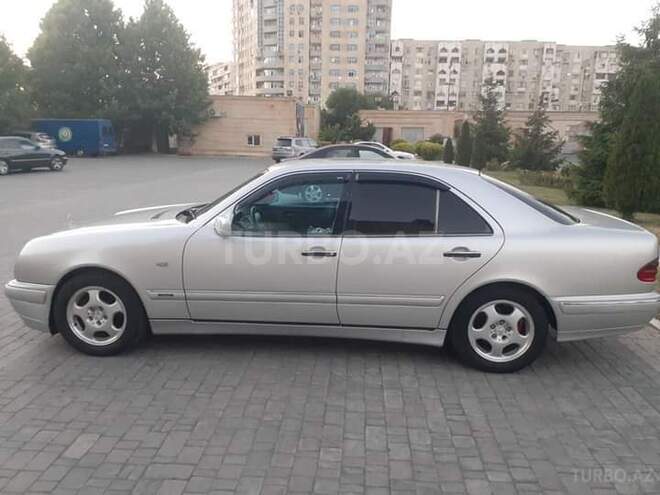Mercedes E 200 1999, 427,000 km - 2.0 л - Bakı