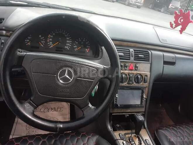 Mercedes E 200 1999, 427,000 km - 2.0 л - Bakı