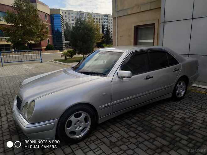 Mercedes E 200 1999, 427,000 km - 2.0 л - Bakı