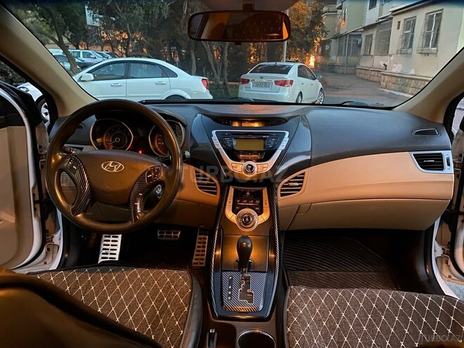 Hyundai Elantra 2011, 219,000 km - 1.6 l - Bakı