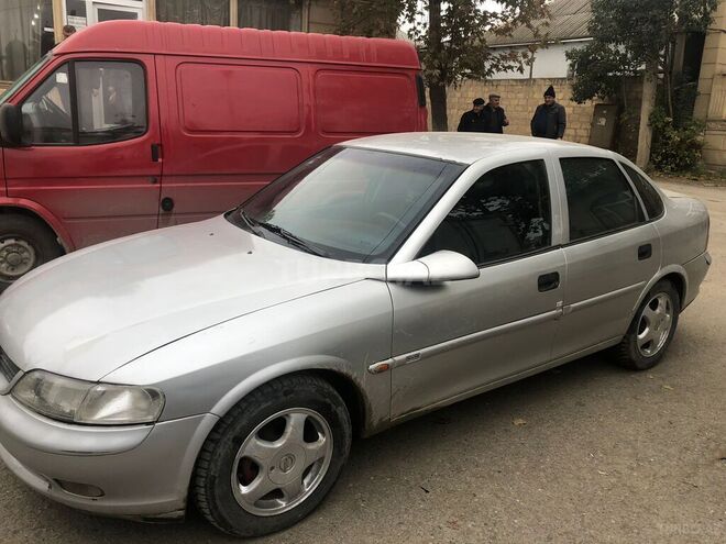 Opel Vectra 1998, 350,000 km - 1.8 l - Gəncə