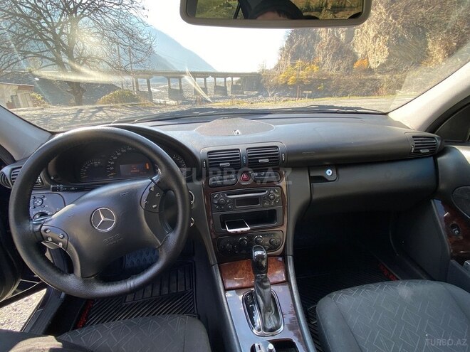 Mercedes C 240 2000, 410,000 km - 2.4 l - Qax