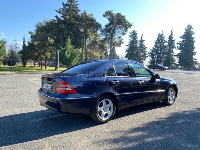 Mercedes C 240 2000, 410,000 km - 2.4 l - Qax