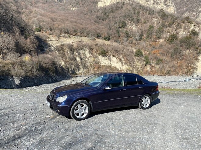 Mercedes C 240 2000, 410,000 km - 2.4 l - Qax