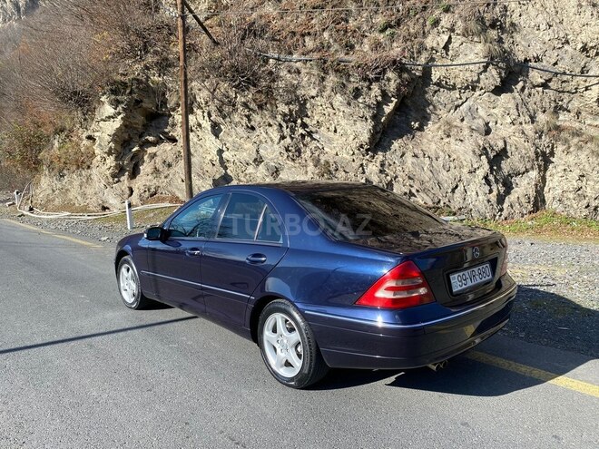 Mercedes C 240 2000, 410,000 km - 2.4 l - Qax