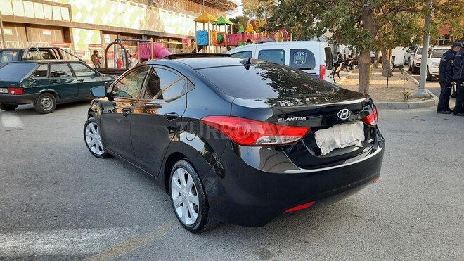Hyundai Elantra 2013, 75,000 km - 1.8 l - Bakı