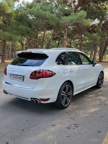 Porsche Cayenne GTS 2013, 70,000 km - 4.8 l - Bakı