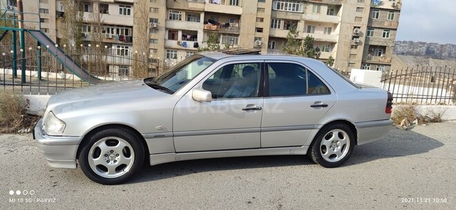 Mercedes C 240 1997, 405,000 km - 2.4 l - Bakı